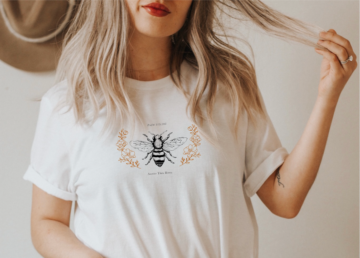 HONEYBEE TEE (PSALM 119:103)